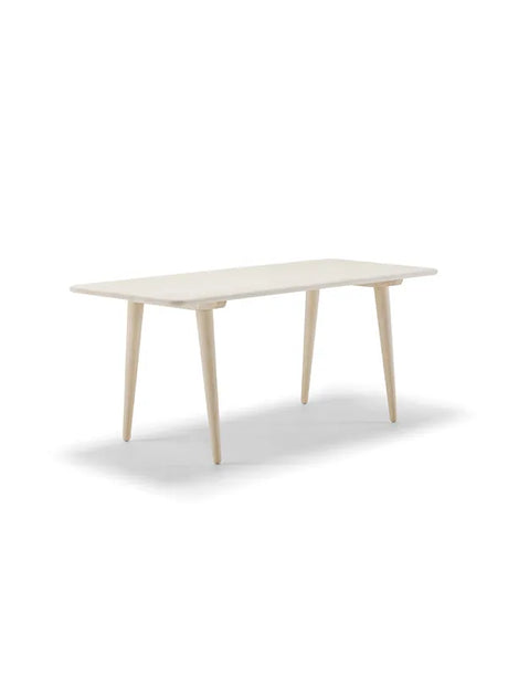 CH011 Sofabord fra Carl Hansen & Søn - B: 130 x D: 55 x H: 44 cm / Sort - Jacobsen Plus