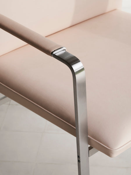CH111 af Hans J. Wegner - Lædergruppe A - Jacobsen Plus