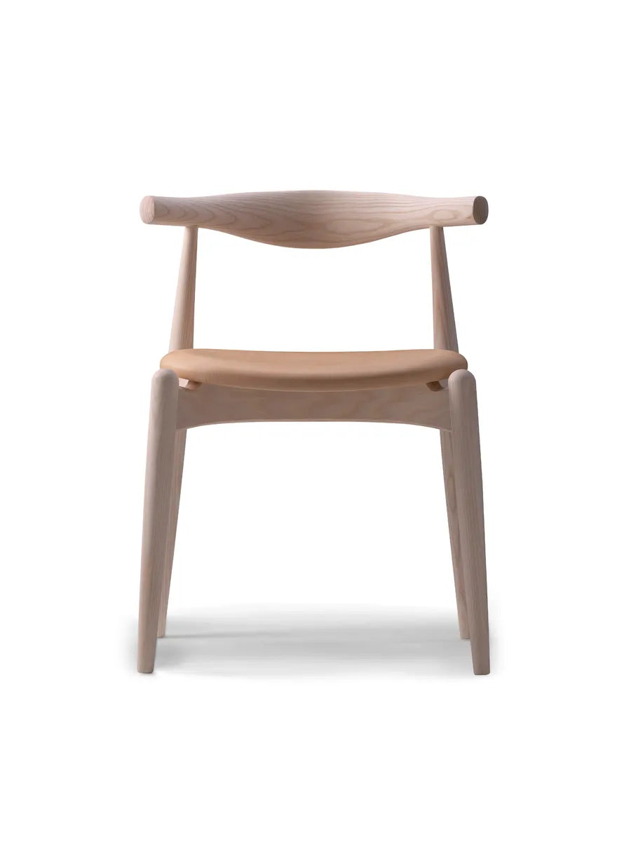 CH20 Elbow Chair i bøg af Hans J. Wegner - 1 - Jacobsen Plus