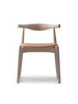 CH20 Elbow Chair i bøg af Hans J. Wegner - 1 - Jacobsen Plus