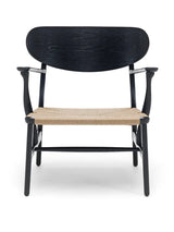 CH22 Loungestol af Hans J. Wegner - Natur / Eg - sortmalet - Jacobsen Plus
