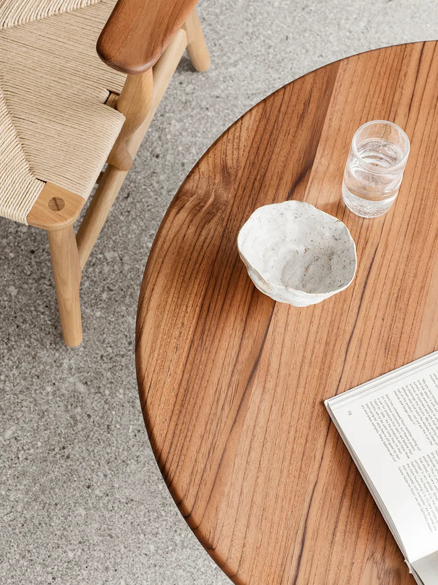 CH008 Sofabord, olieret teak/eg af Hans J. Wegner