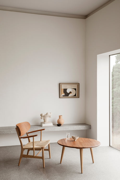 CH22 Loungestol af Hans J. Wegner - Eg - sæbebehandlet / Natur - Jacobsen Plus