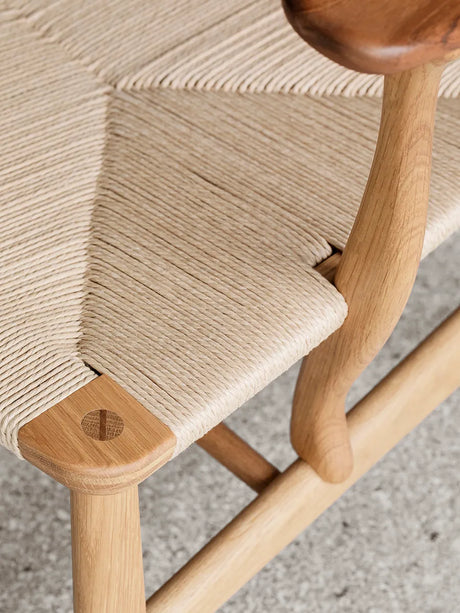 CH22 Loungestol af Hans J. Wegner - Eg - sæbebehandlet / Natur - Jacobsen Plus
