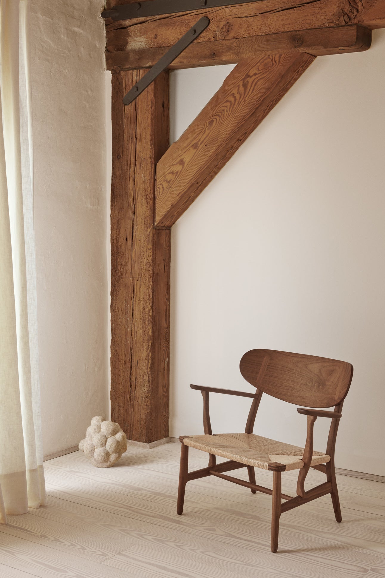 CH22 Loungestol af Hans J. Wegner