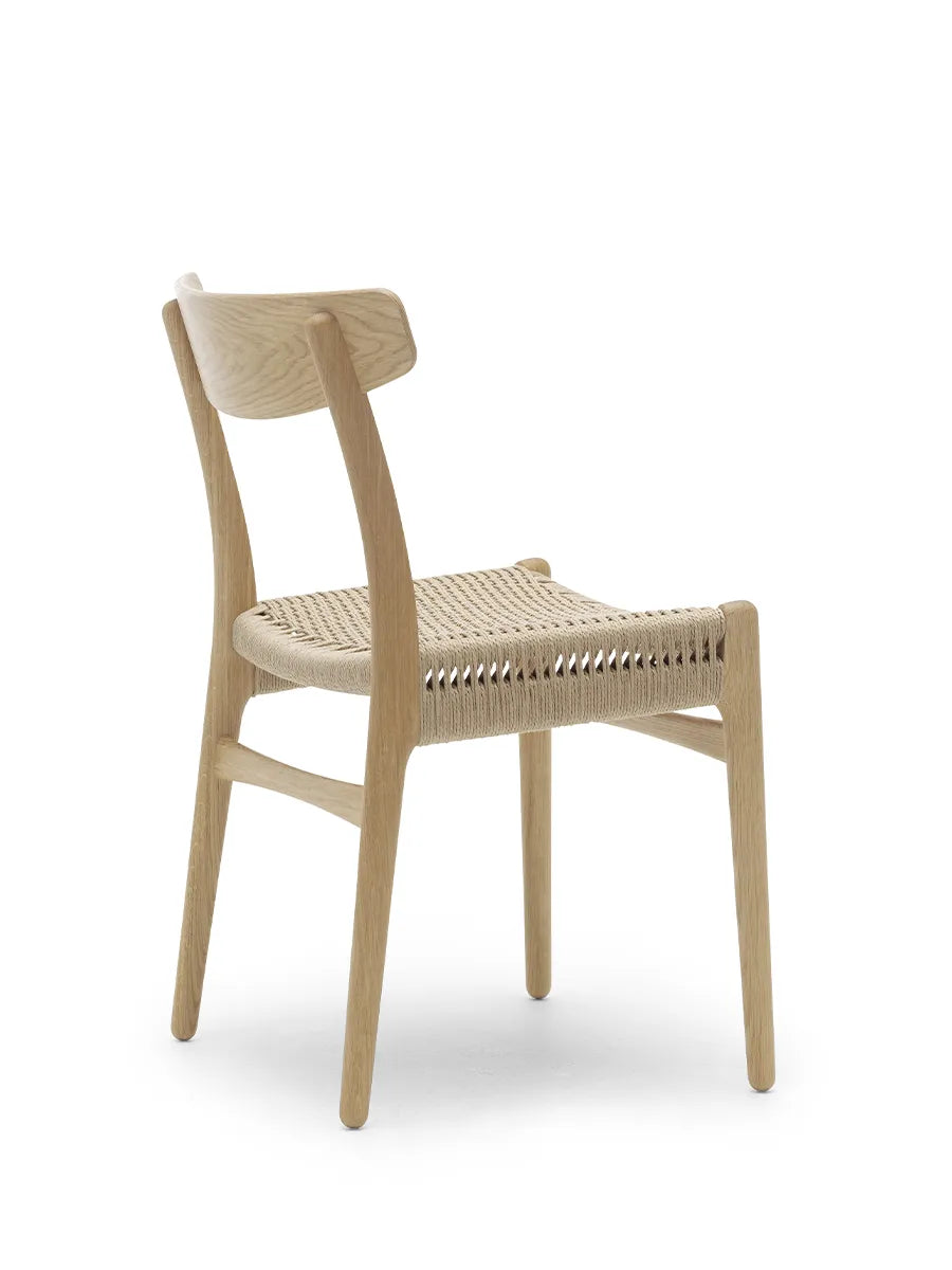 CH23 Spisestol, eg olie af Hans J. Wegner