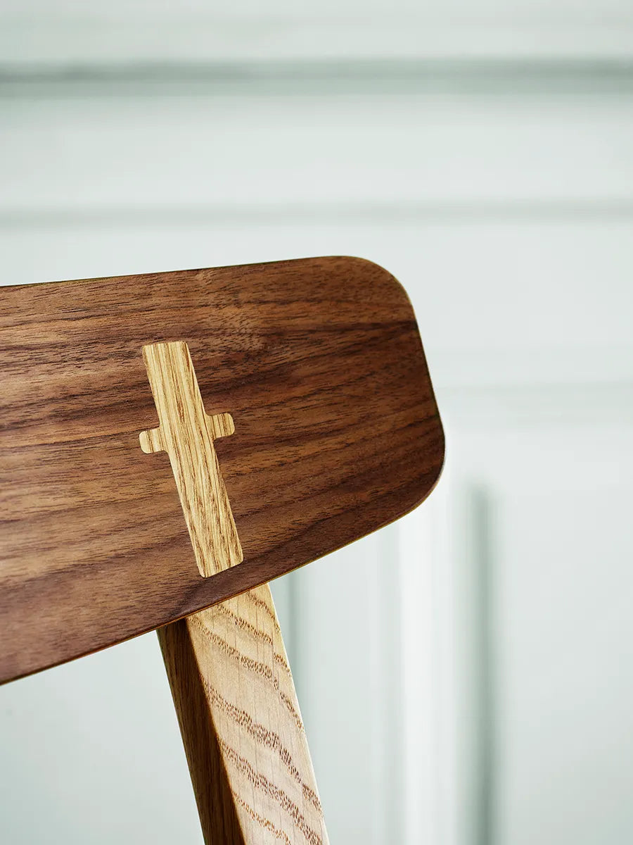 CH23 Spisestol, eg/valnød olie af Hans J. Wegner