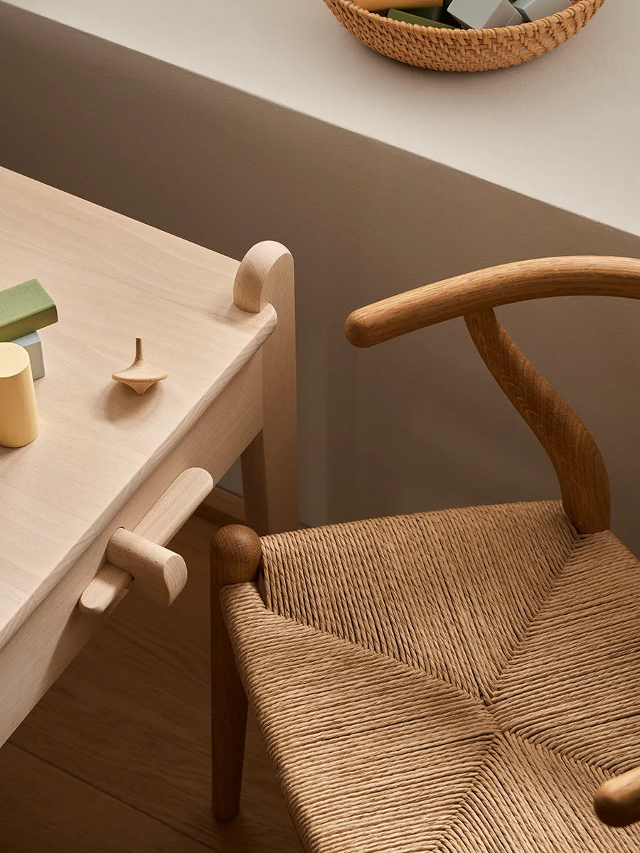 CH24 Children's Chair af Hans J. Wegner