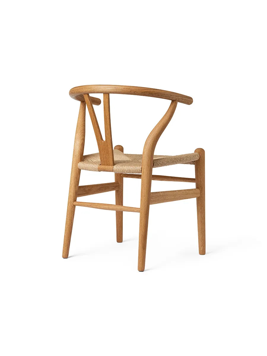 CH24 Children's Chair af Hans J. Wegner - 9 - Jacobsen Plus