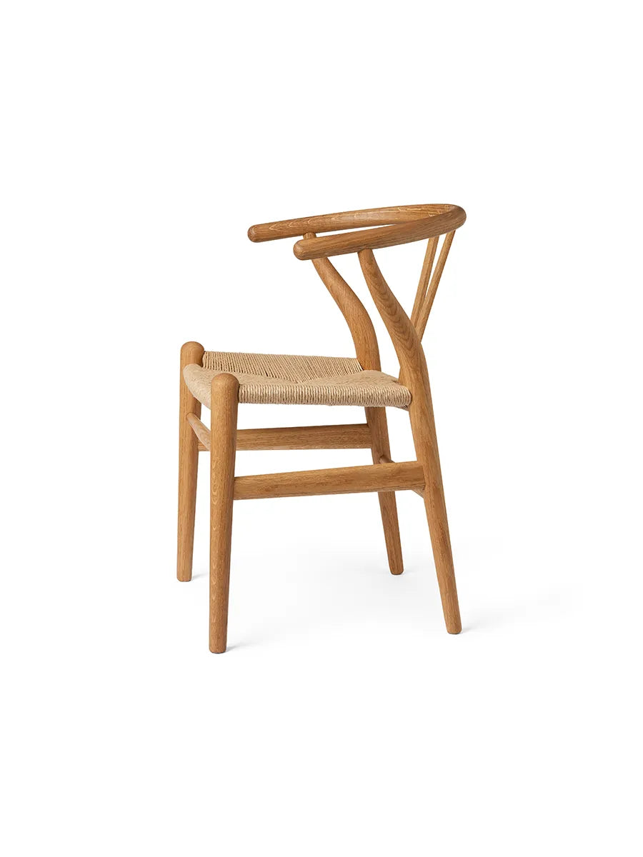 CH24 Children's Chair af Hans J. Wegner - 8 - Jacobsen Plus