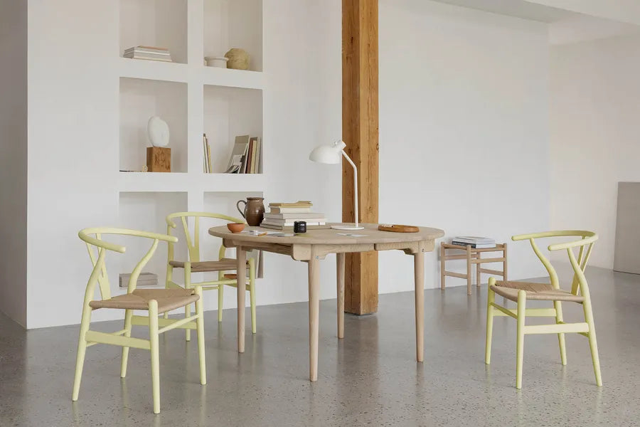 Y-stol CH24 Soft Hollyhock af Hans J. Wegner