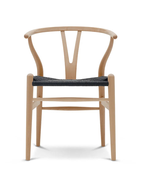 Y-stol CH24, Bøg olie med sort flet af Hans J. Wegner - 1 - Jacobsen Plus
