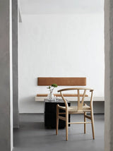 Y-stol CH24, Bøg olie af Hans J. Wegner