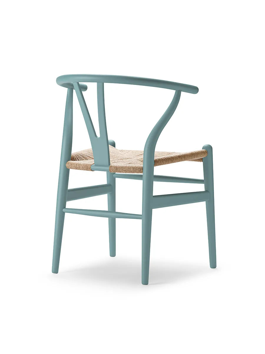 Y-stol CH24 Soft Pewter af Hans J. Wegner