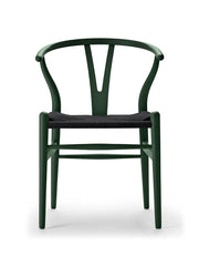 Y-stol CH24 Soft Green med sort flet af Hans J. Wegner