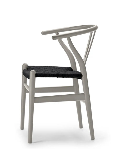 Y-stol CH24 Soft Silver Grey med sort flet af Hans J. Wegner - 3 - Jacobsen Plus