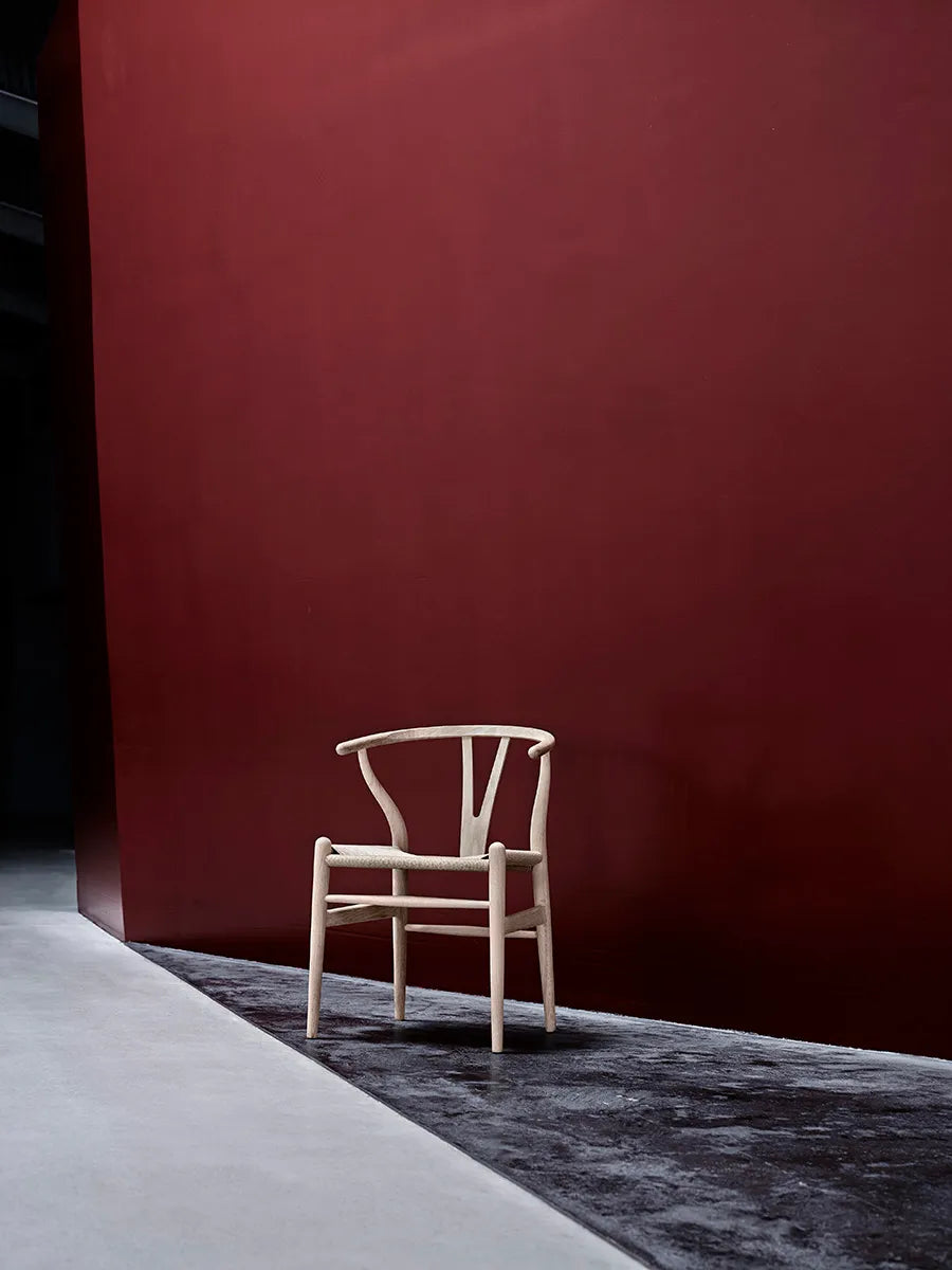 Y-stol CH24, eg olie af Hans J. Wegner