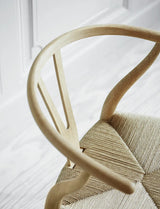 Y-stol CH24, eg sæbe af Hans J. Wegner