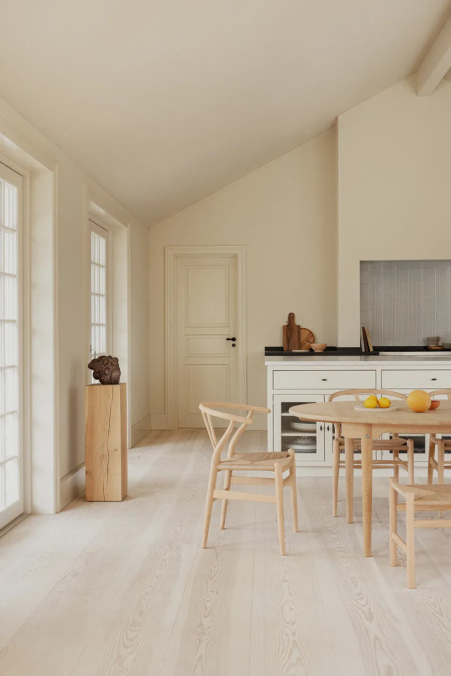 Y-stol CH24, eg sæbe af Hans J. Wegner