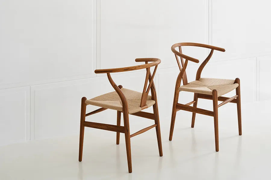 Y-stol CH24, Teak olie af Hans J. Wegner