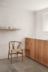 Y-stol CH24, Valnød olie af Hans J. Wegner - 4 - Jacobsen Plus