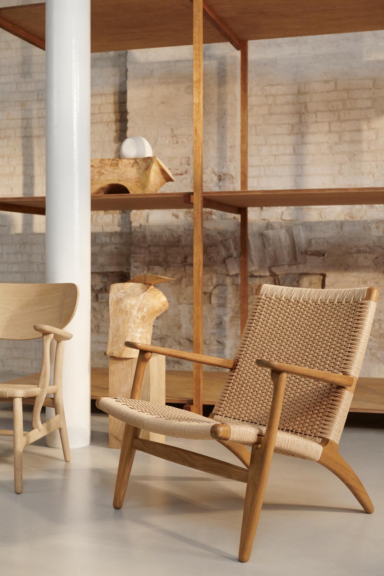 CH25 Loungestol, eg olie af Hans J. Wegner