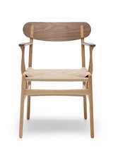 CH26 Spisestol af Hans J. Wegner - Natur / Eg-valnød - lakeret - Jacobsen Plus