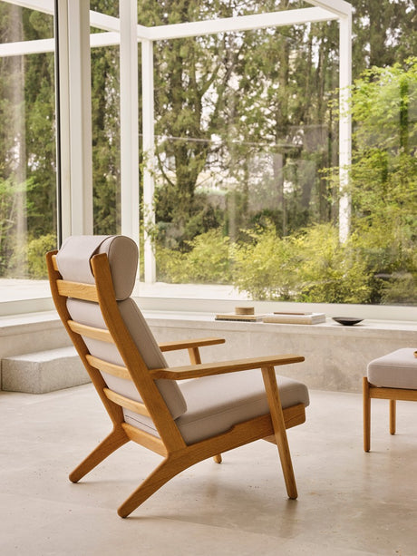 CH291 loungestol af Hans J. Wegner - Olieret eg - Serpentine 0118 - Jacobsen Plus