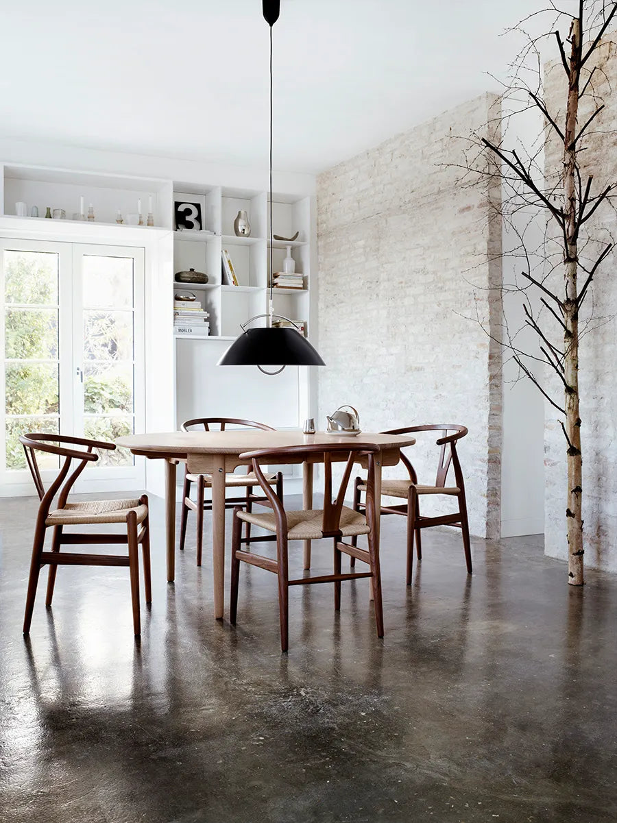 Y-stol CH24, Valnød olie af Hans J. Wegner - 8 - Jacobsen Plus