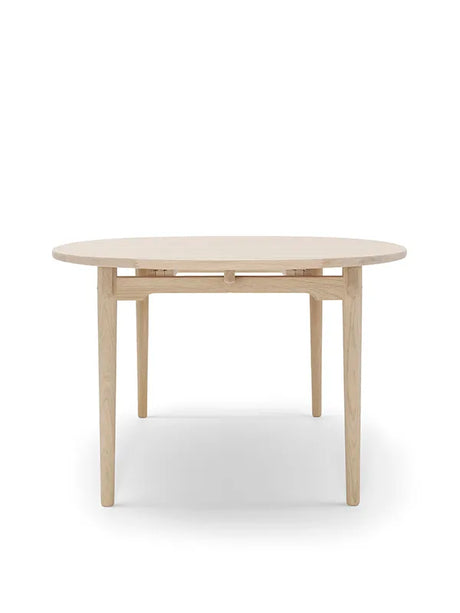 CH338 Spisebord fra Carl Hansen & Søn - Bøg / Sæbe / Udtræk til 2 plader inkl. 1 træstøtteben i sort - Jacobsen Plus