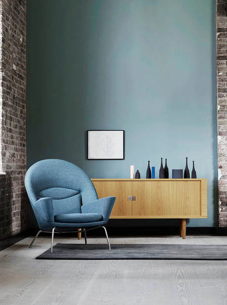 CH825 Credenza Skænk af Hans J. Wegner - Eg / Olie / Rustfrit stål - Jacobsen Plus