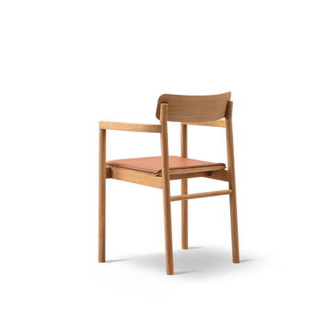 Post Spisebordsstol olieret eg, sædepolstret omni 07 cognac læder fra Fredericia Furniture - 3 - Jacobsen Plus