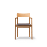 Post Spisebordsstol olieret eg, sædepolstret omni 377 mørkebrun læder fra Fredericia Furniture - 2 - Jacobsen Plus