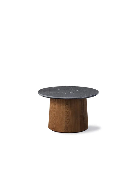 Niveau Coffee Table Ø 45 cm fra Fredericia Furniture - H 29 - Black Marquina - Jacobsen Plus