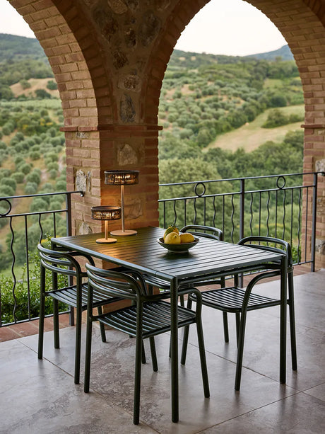 Special Edition Bliss Dining Table 133x81 cm, black fra Cane-line