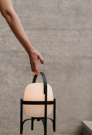 Cestita Alubat Bordlampe fra Santa and Cole - 4 - Jacobsen Plus