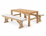 Bodil Kjær og Børge Mogensen udendørs havemøbelsæt i teak med 1 spisebord og 2 bænke inkl. hynder fra Carl Hansen & Søn - 1 - Jacobsen Plus