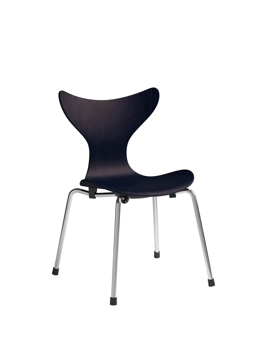 3108 Liljen Barnestol, midnight blue fra Fritz Hansen - 1 - Jacobsen Plus