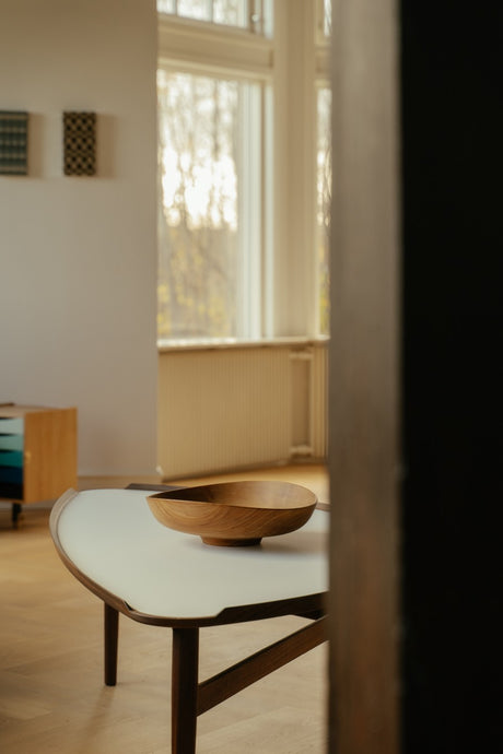 Cocktailbord af Finn Juhl - Eg-hvid laminat - Jacobsen Plus