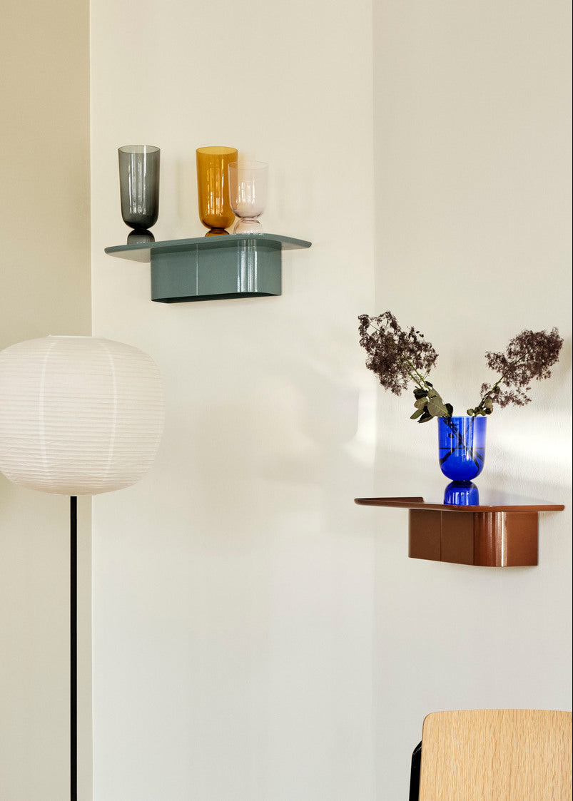 Korpus Shelf, medium fra Hay