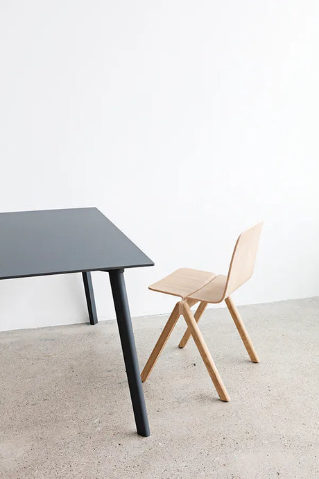 CPH Deux 210 Bord fra Hay - L75 x B75 x H73 cm / Ink black laminat / Ubehandlet bøg - Jacobsen Plus