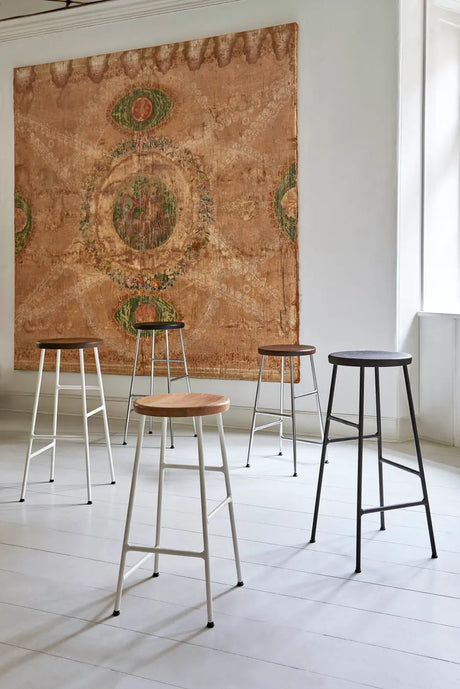 Cornet Barstol fra Hay - Low / Oiled oak / Chromed steel - Jacobsen Plus
