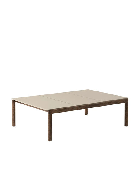 Couple Coffee Table, 120 x 84 cm fra Muuto - Sand - Dark Oiled Oak / Plain - Jacobsen Plus