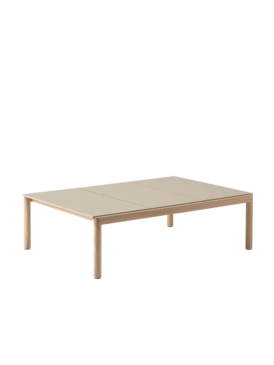 Couple Coffee Table, 120 x 84 cm fra Muuto - Sand - Oak / Plain - Jacobsen Plus