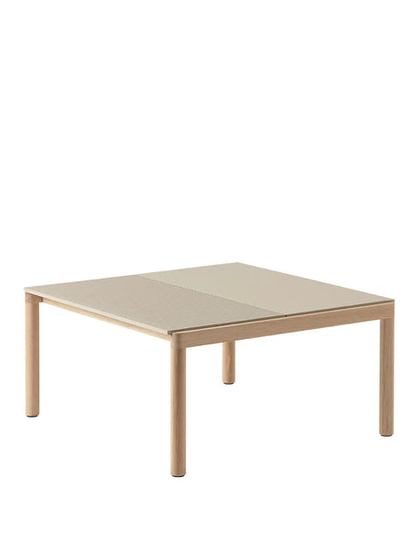 Couple Coffee Table, 80 x 84 cm fra Muuto - Sand - Oak / Wavy - Jacobsen Plus