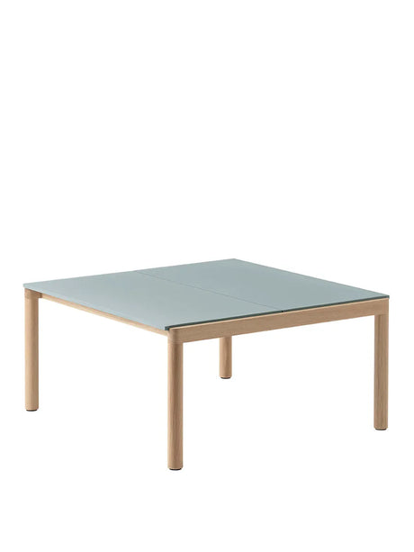 Couple Coffee Table, 80 x 84 cm fra Muuto - Pale Blue - Oak / Plain - Jacobsen Plus