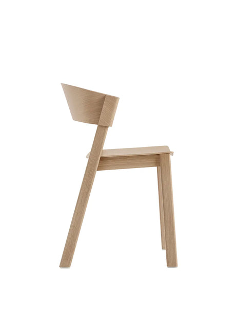 Cover Side Chair fra Muuto - Oak - Jacobsen Plus