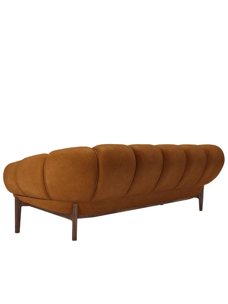 Croissant Sofa 3-seater, leather fra GUBI - Prisgruppe 3 / Massiv olieret egetræ - Jacobsen Plus