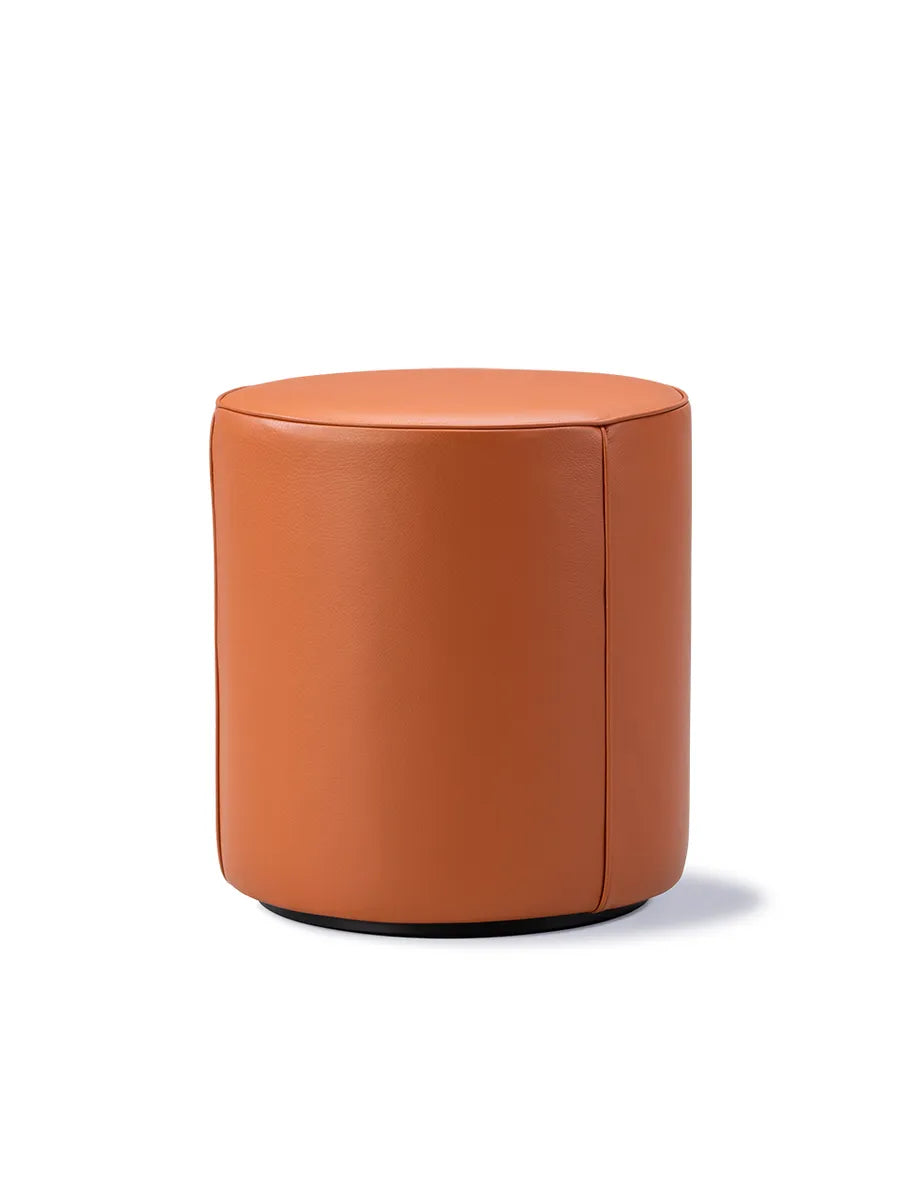 Mono Pouf Ø39 fra Fredericia Furniture - Leather Omni Cognac 307 - Jacobsen Plus