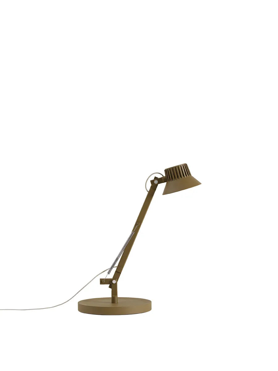 Dedicate S1 Bordlampe fra Muuto - 1 - Jacobsen Plus